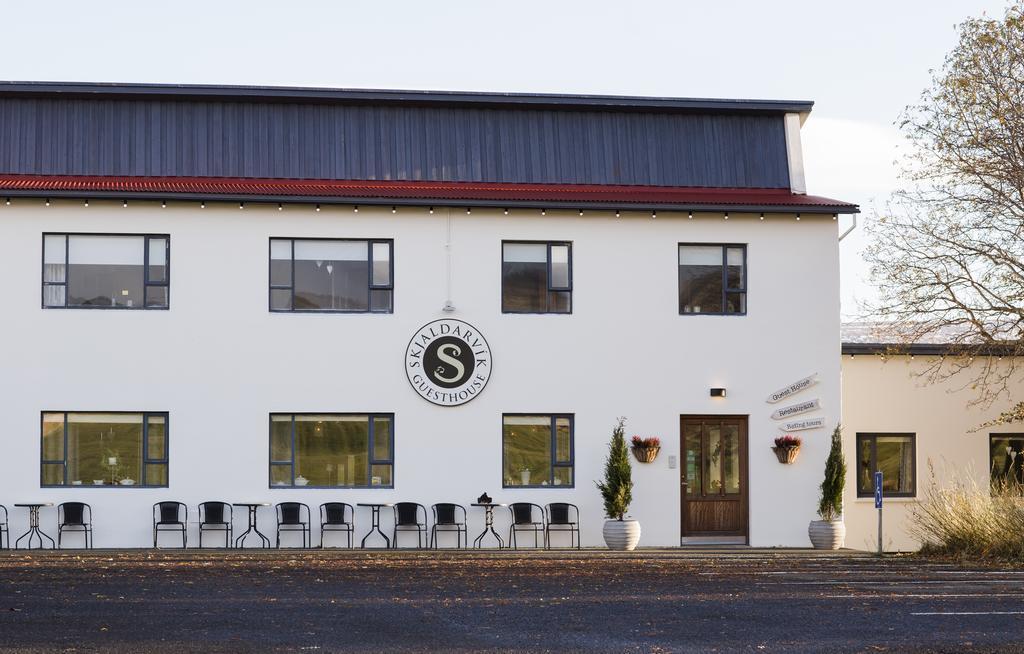 Skjaldarvik Guesthouse Akureyri Luaran gambar